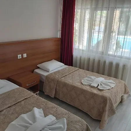 Artemis Yoeruek Otel