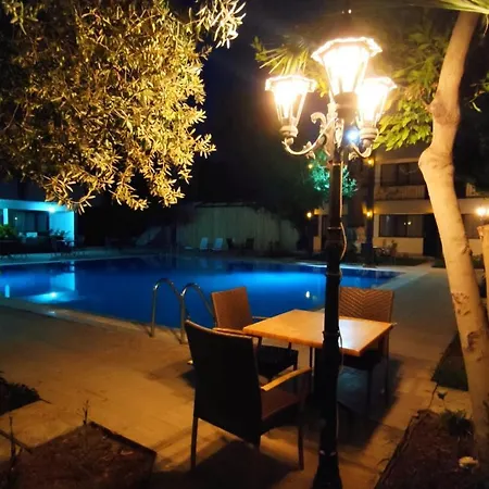 Artemis Yoeruek Old Town Hotel