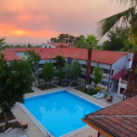 Artemis Yoeruek Old Town Hotel