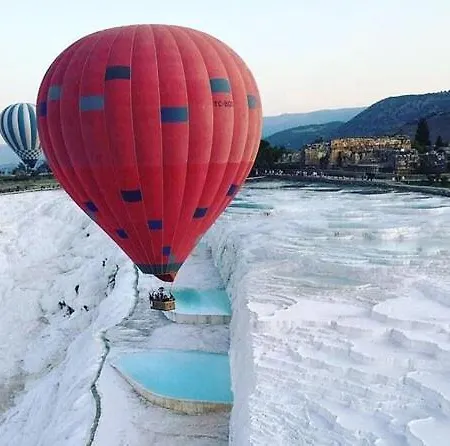 Artemis Yoeruek Old Town Pamukkale